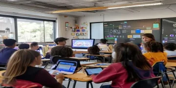 AI classrooms for K-12 roll-out US 2025: quick guide